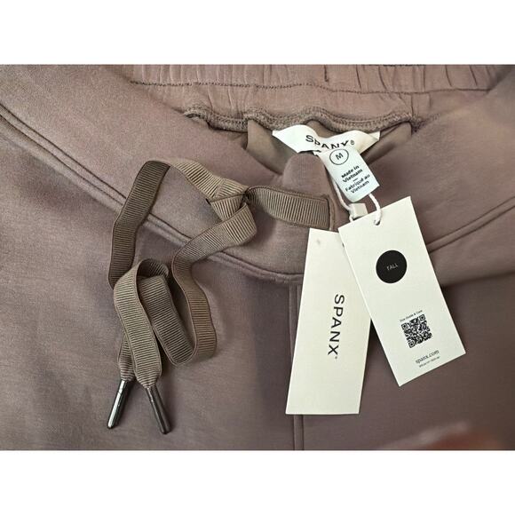 SPANX Air Essentials Wide Leg Pant NWT 50239T smoke size Medium Long - Picture 4 of 5